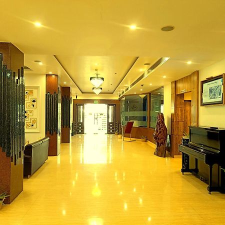 Days Hotel By Wyndham Neemrana Exterior foto