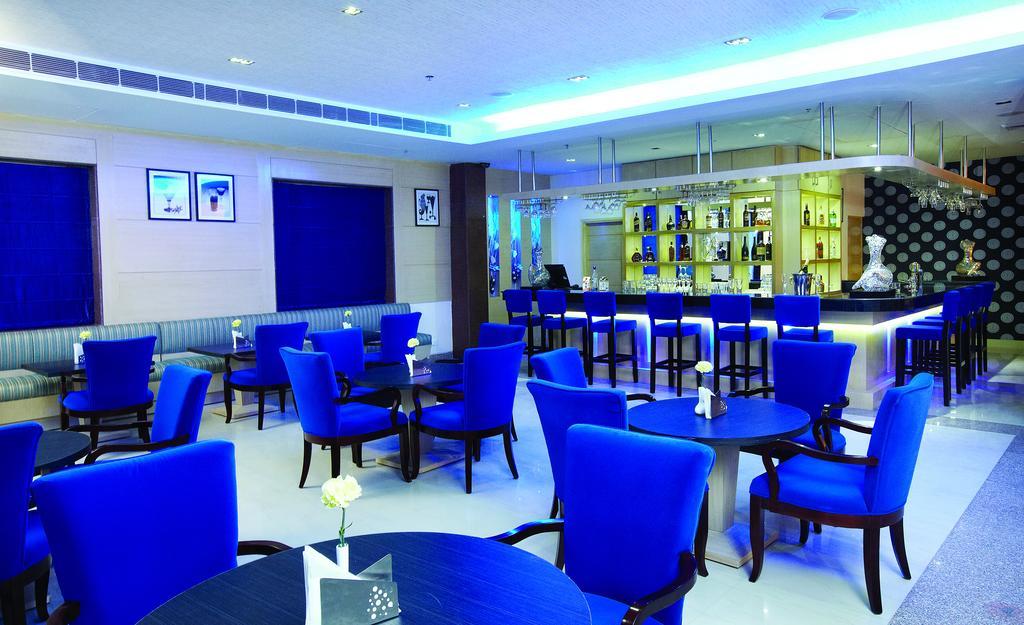 Days Hotel By Wyndham Neemrana Restaurante foto