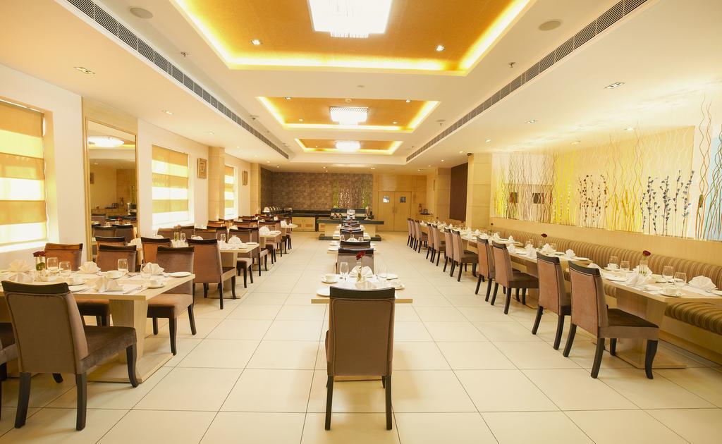 Days Hotel By Wyndham Neemrana Exterior foto
