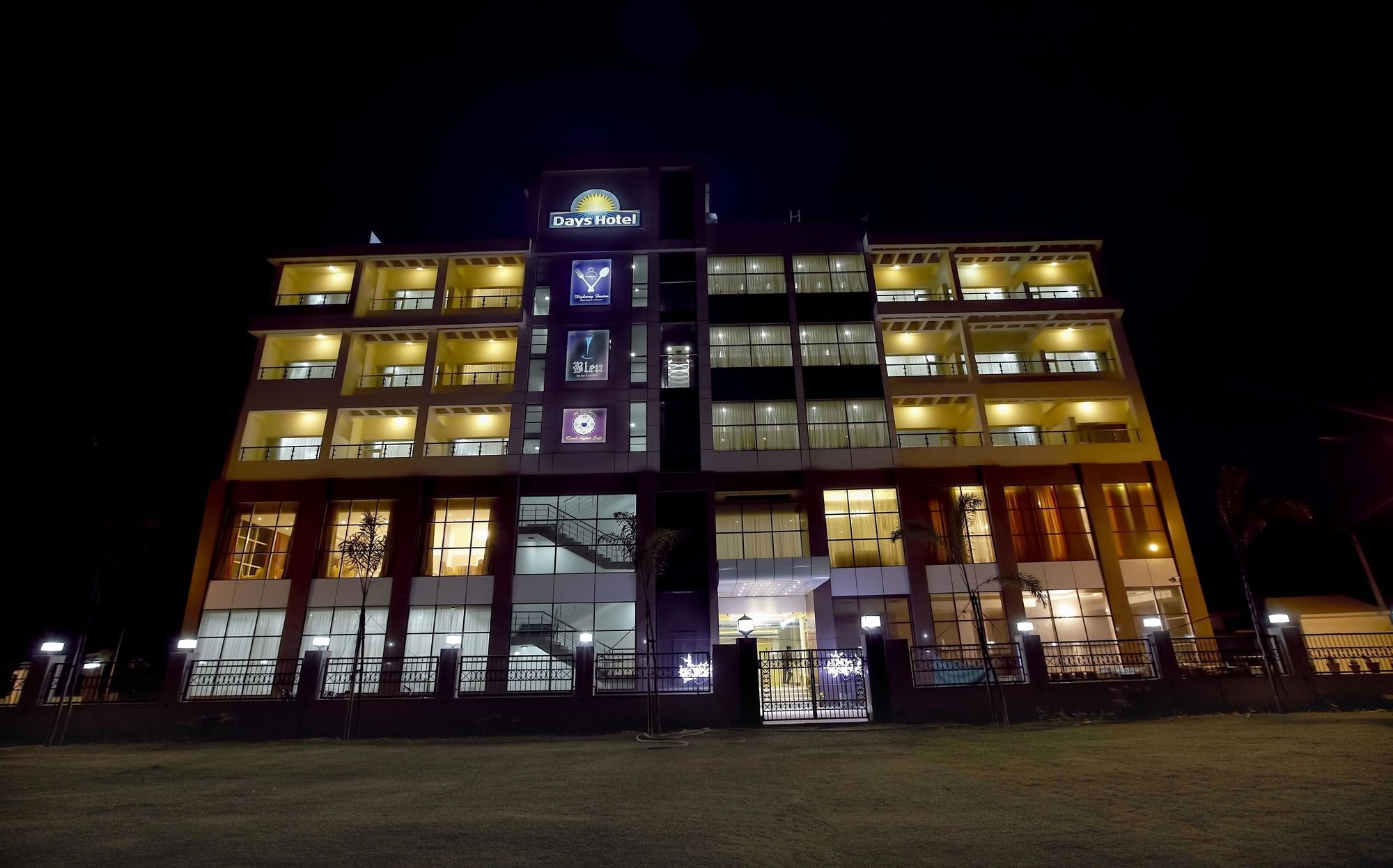 Days Hotel By Wyndham Neemrana Exterior foto